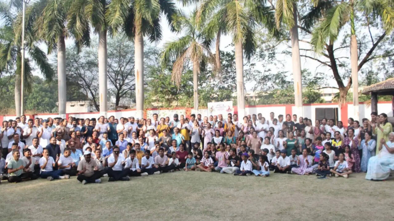 एमसीबी : फिटनेस और पर्यावरण चेतना का संदेश लेकर आया विश्व साइकिल दिवस, मनेंद्रगढ़ में उमड़ा जनसैलाब