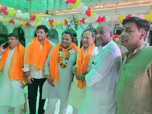कॉकरोच पार्टी में कोई दम नहीं, समाप्त हो गया इंडिया एलायंस : अरुण सिंह