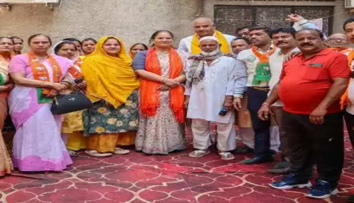 लोस चुनाव : राजनाथ सिंह के लिए लुबना अली ने की बूथ प्रबंधन बैठक