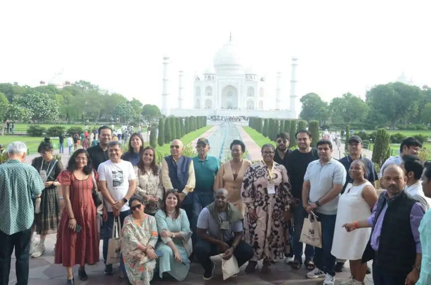 ब्रिक्स देशों के प्रतिनिधियों ने ताज निहारने के बाद आगरा के चमड़ा उद्योग में दिखाई दिलचस्पी