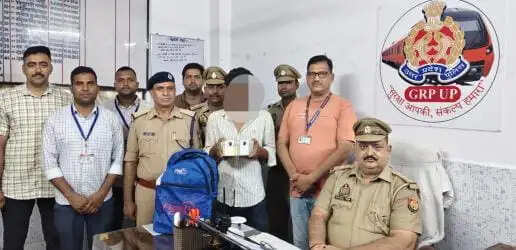 प्रयागराज जीआरपी के हत्थे चढ़ा नकली नोटों का तस्कर, 50 लाख के जाली नोट बरामद