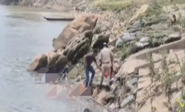 मां को बचाने के प्रयास में पुत्र की ब्रह्मपुत्र में डूबकर मौत