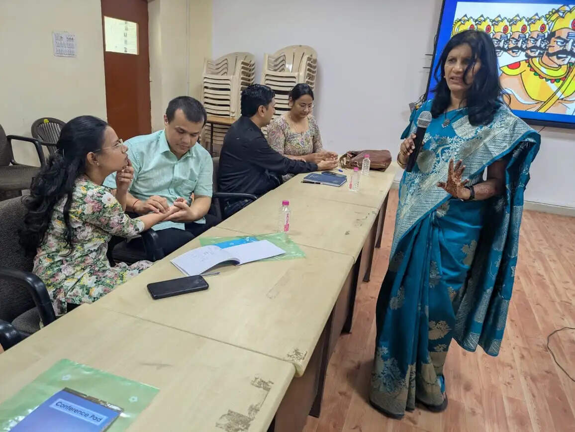 आयुर्वेद विवि में नाड़ी परीक्षण कोर्स की ऑफलाइन ट्रेनिंग शुरू