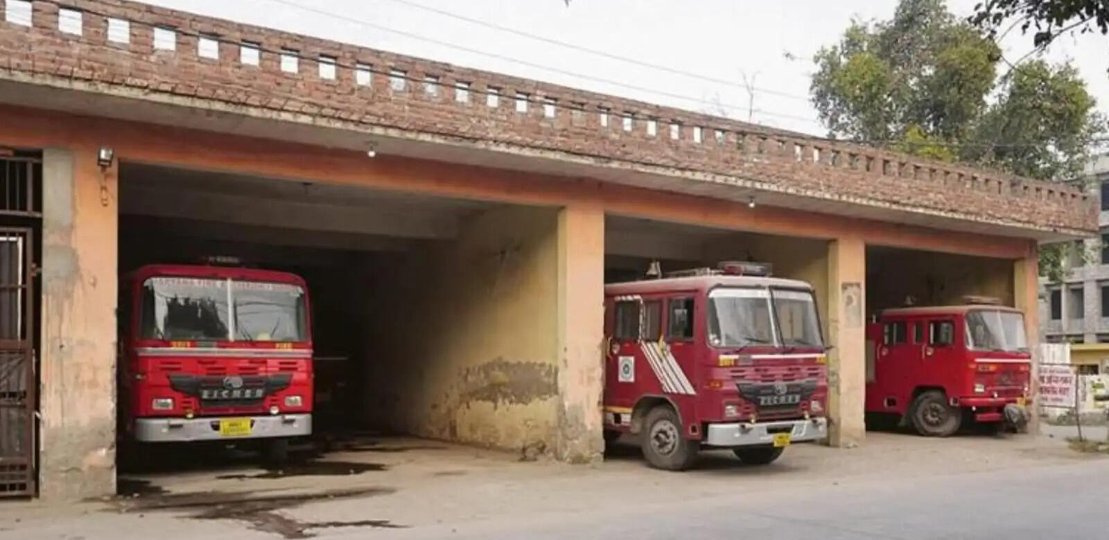 पानीपत:फायर ब्रिगेड कर्मियों की हड़ताल पर होमगार्ड जवानों ने संभाला मोर्चा,रोड़वेज चालक कर रहे सहयोग