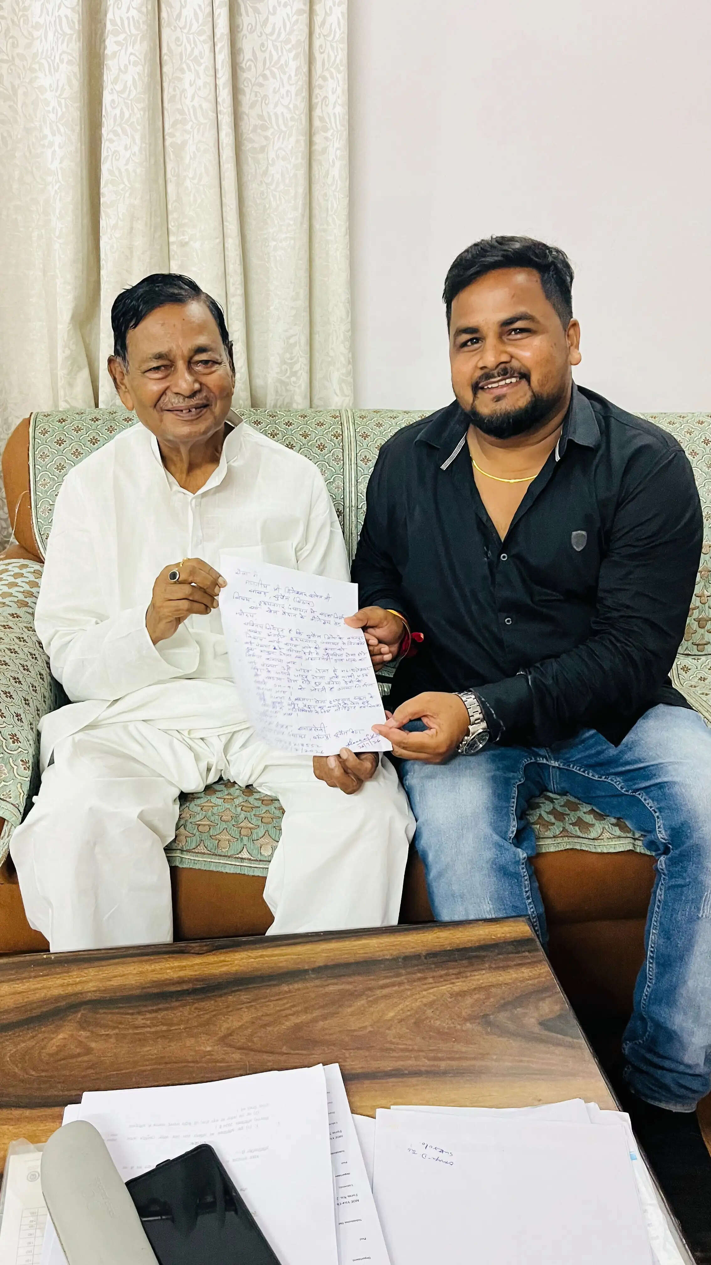 हृदयनगर पंचायत के विकास कार्यों को लेकर सांसद से की गई पहल