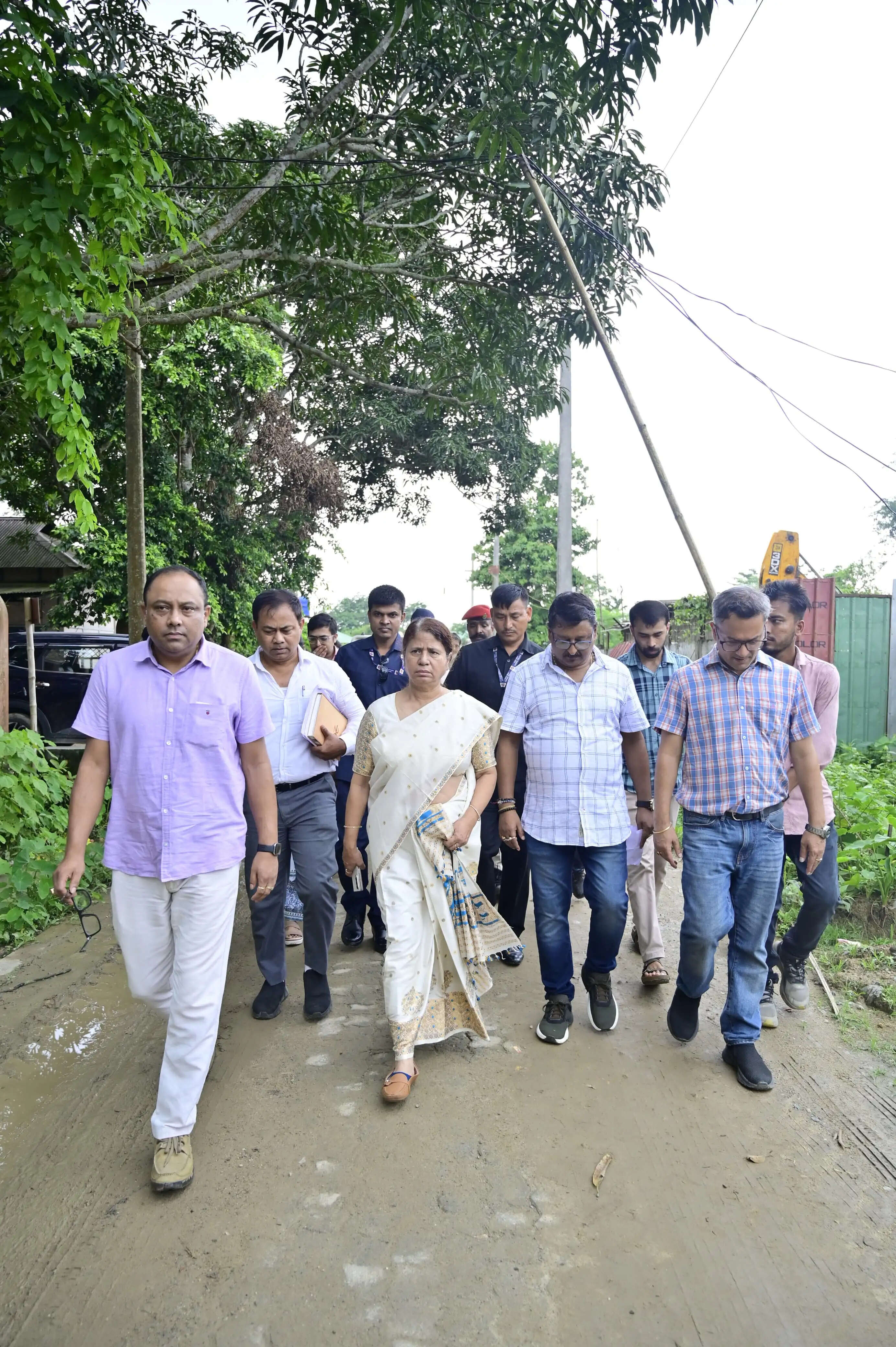 बोको के एकीकृत देखभाल केंद्र का मंत्री अजंता ने किया निरीक्षण, अक्टूबर तक पूरा करने का निर्देश