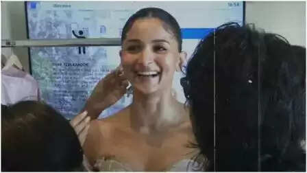 शादी के 3 साल बाद आलिया भट्ट ने नाम बदलकर किया 'आलिया कपूर'