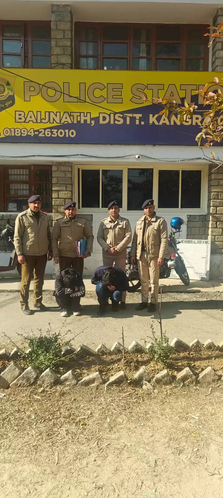 कांगड़ा पुलिस ने दो मामलों में 11.92 ग्राम चिट्टा किया बरामद, तीन आरोपी गिरफ्तार