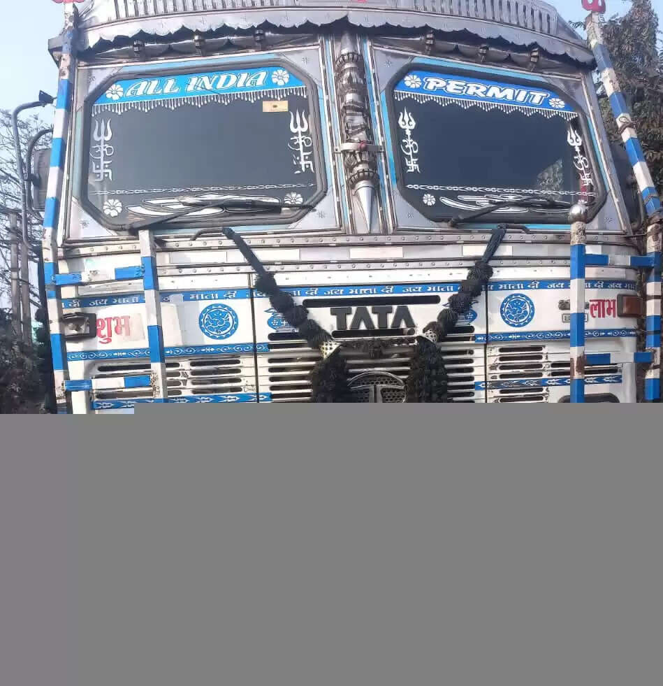 सीआइएसएफ ने छापेमारी अभियान के दौरान अवैध कोयला लदा ट्रक पकड़ा