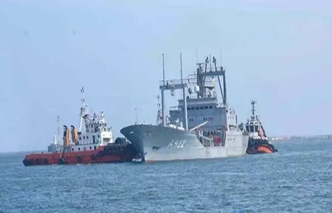श्रीलंका में डूबे ईरानी जहाज का मलबा खोजने को भारत ने तैनात किये जहाज और एयरक्राफ्ट