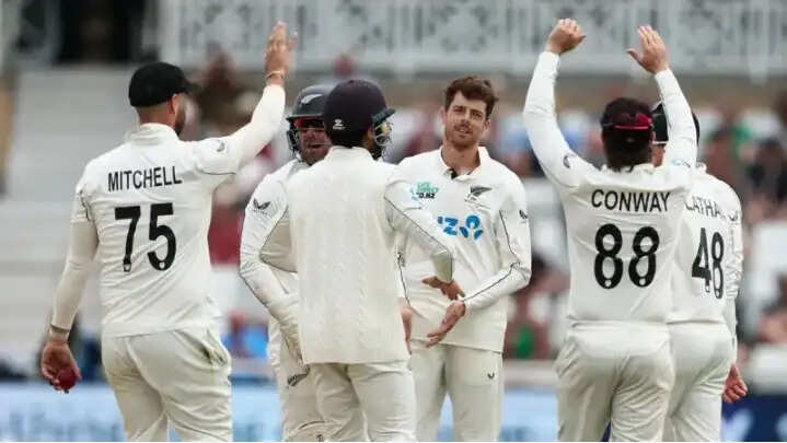 न्यूज़ीलैंड ने रचा इतिहास, इंग्लैंड को 160 रन से हराकर 2-1 से जीती टेस्ट सीरीज