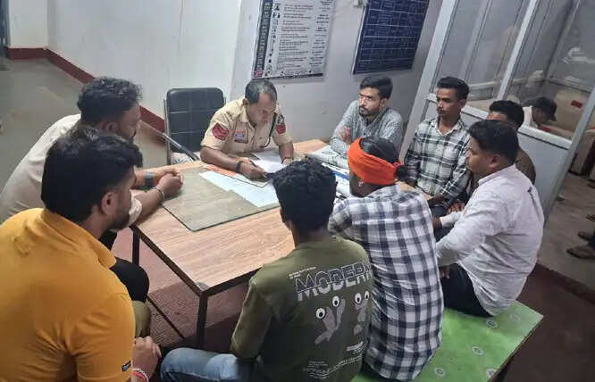 गौ रक्षा दल की शिकायत पर गाय के साथ दुष्कर्म का आरोपित गिरफ्तार