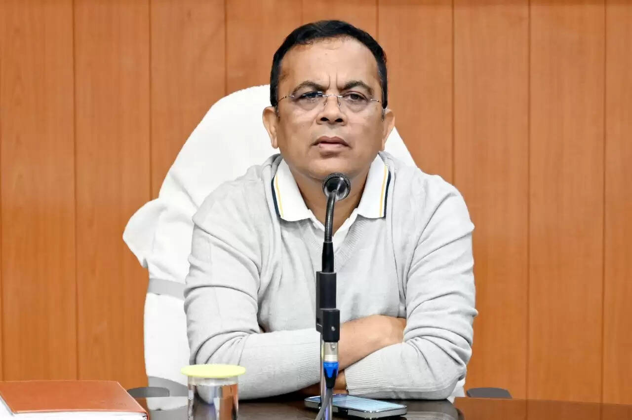 कलेक्टर ने धान खरीद के संबंध में समीक्षा बैठक ली, सतर्कता और नियमित निरीक्षण के दिए निर्देश