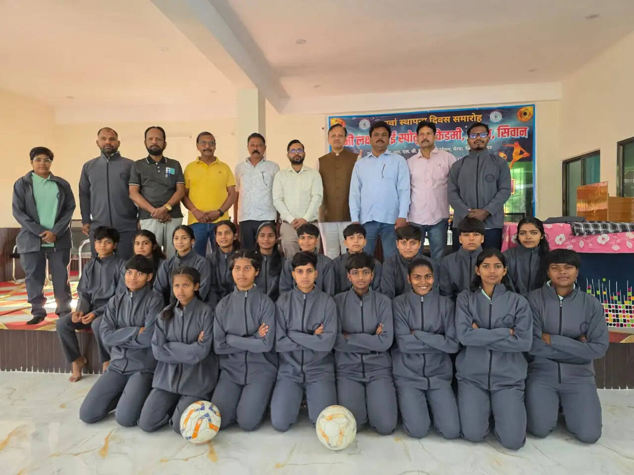 निकी के नेतृत्व में सीवान की 20 सदस्यीय सीनियर महिला फुटबॉल टीम घोषित