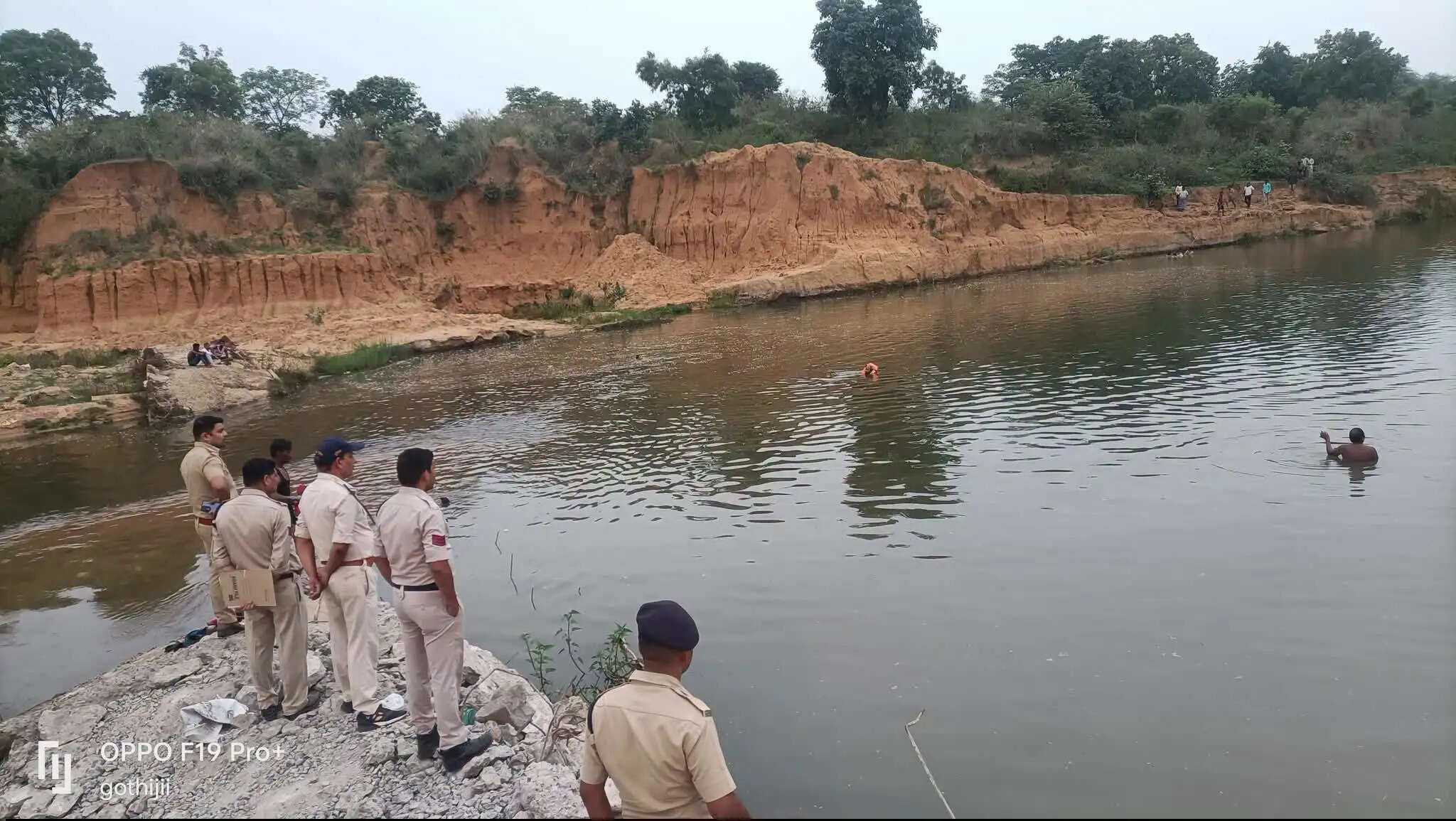 अनूपपुर: पिकनिक मनाने गए नाबलिक लड़के की गड्ढे में डूबने से मौत