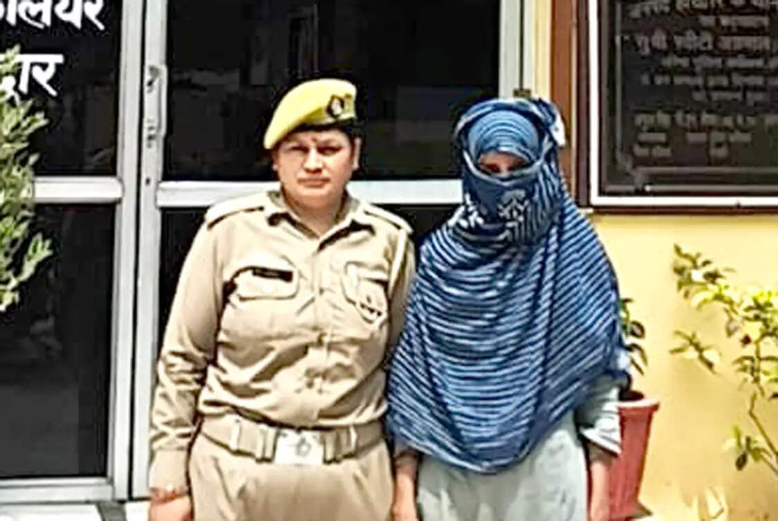 कपड़े दिलाने के बहाने नाबालिग बच्ची को ले गयी थी महिला, कर्नाटक से सकुशल बरामद