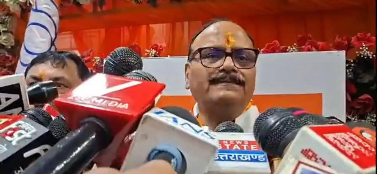 कांग्रेस पार्टी दिवालियापन के दौर से गुजर रही : ब्रजेश पाठक