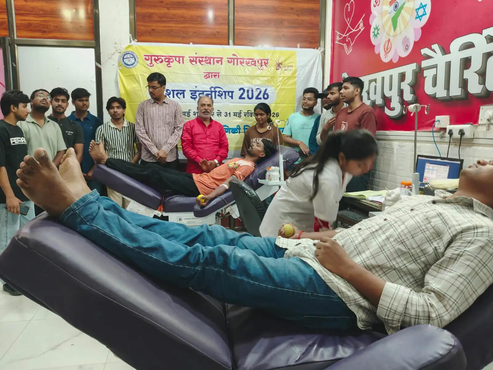 एमएमएमयूटी के छात्र-छात्राओं ने किया स्वैच्छिक रक्तदान