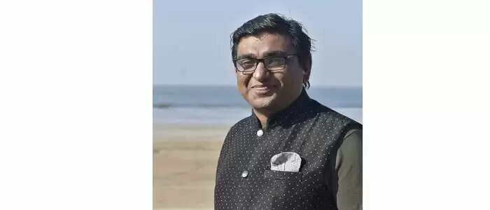 दुनिया को दत्तोपंत ठेंगड़ी के भारतीय आर्थिक दृष्टिकोण की जरूरत