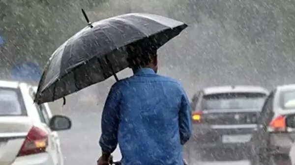 मध्य प्रदेश में फिर बारिश का अलर्ट, 7 जिलों में पानी गिरने की संभावना, 3 से 4 डिग्री तक बढ़ेगा तापमान