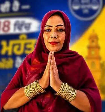 समाना नगर परिषद चुनाव: ट्रांसजेंडर नेता कोमल महंत ने 505 वोटों से जीत दर्ज की