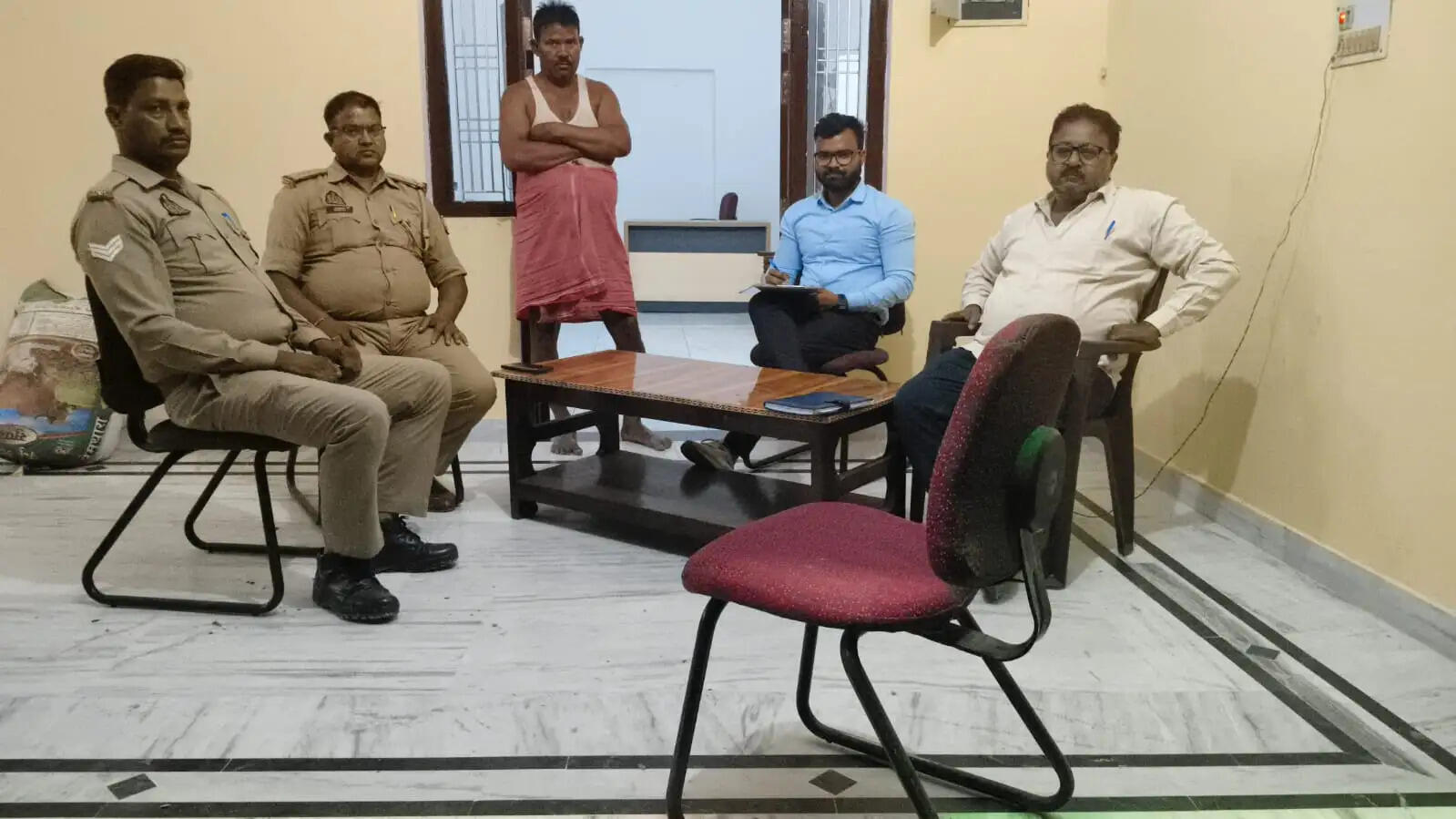 अमेठी में एक घर से 1400 लीटर अवैध डीजल बरामद, कालाबाजारी की आशंका