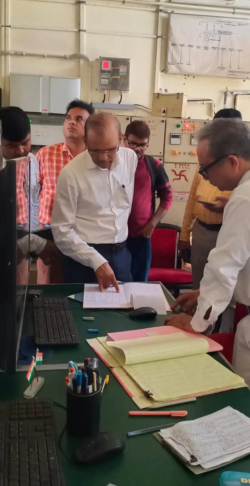 अलीपुरद्वार मंडल में डीआरएम ने किया विंडो ट्रेलिंग निरीक्षण, सुरक्षा एवं रेल परिसंपत्तियों का लिया जायजा