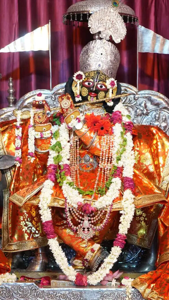 श्रीकृष्ण जन्माष्टमी : गोपीनाथजी मंदिर में 151 किलो पंचामृत से होगा ठाकुर जी का अभिषेक