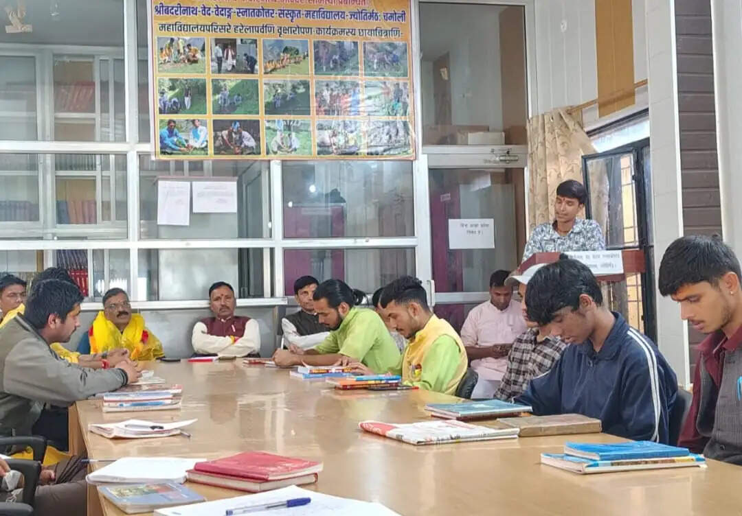 संस्कृत महाविद्यालय मे धूम धाम से मनाई गई भारत रत्न पंडित गोविन्दबल्लभ पंत की 139वीं जयंती