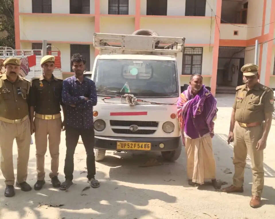 देवरिया में चेकिंग के दौरान दो गाै तस्कर गिरफ्तार