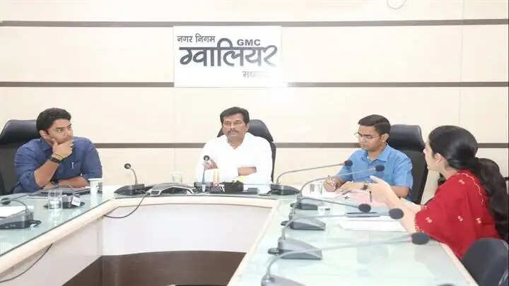 चंबल प्रोजेक्ट का कार्य निर्धारित अवधि तक पूर्ण करें: सांसद कुशवाह