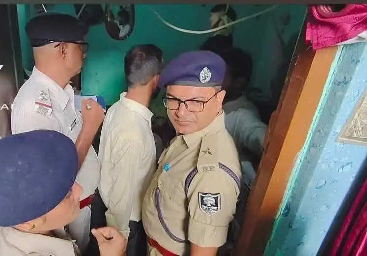 बिहार के नवादा में दो बेटियों की हत्या के बाद मां ने की खुदकुशी