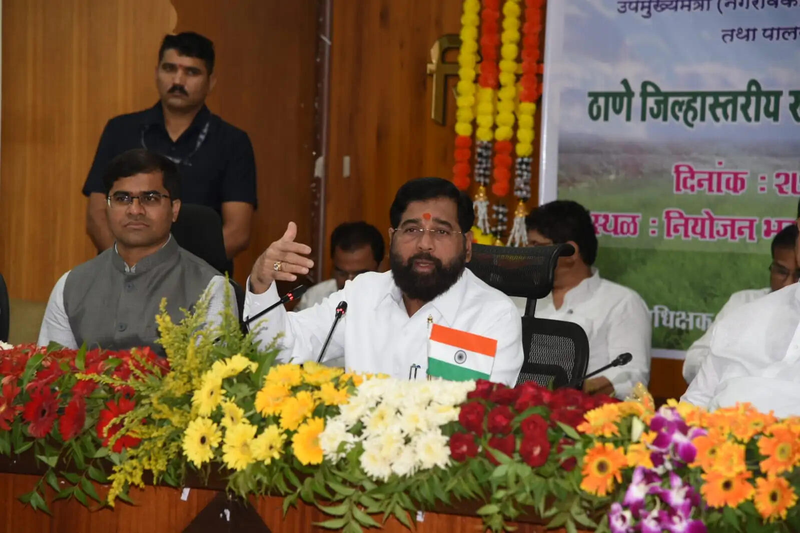 कैंसर से सुरक्षा हेतू किशोरी बेटियों को टीका लगाएं - डीसीएम शिन्दे