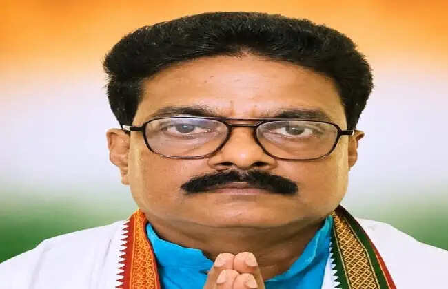 नंदीग्राम उपचुनाव से पहले मिलन प्रधान ने हाई कोर्ट का रुख किया