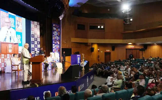 स्वतंत्र भारत में मीडिया की स्वतंत्रता को मजबूत करने में ‘ऑर्गेनाइजर’ की सेंसरशिप के खिलाफ लड़ाई महत्वपूर्ण रही : उपराष्ट्रपति