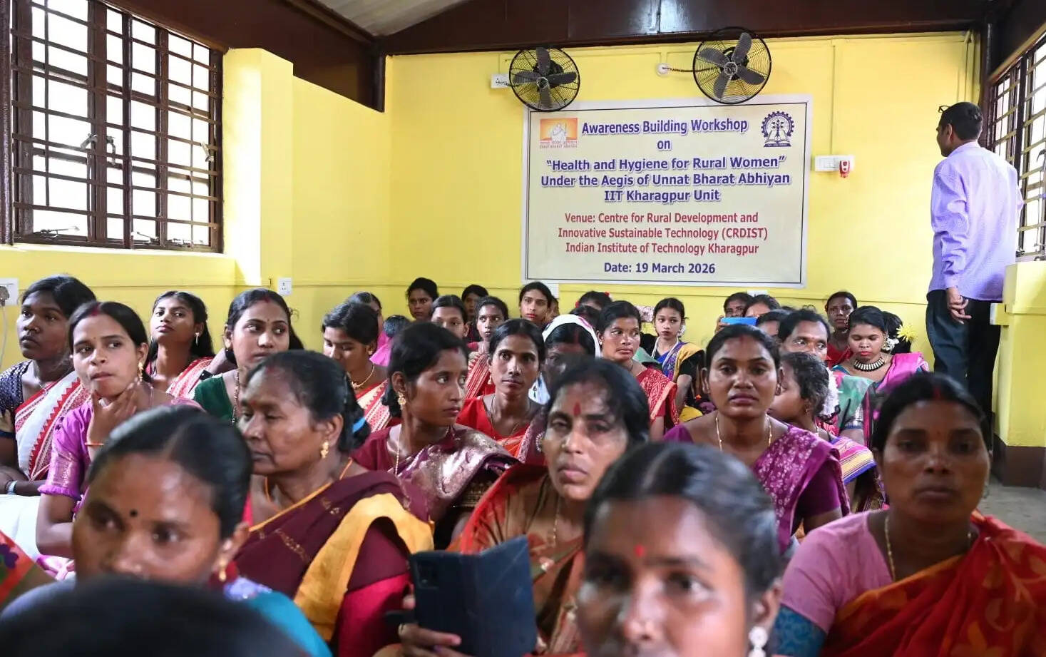 खड़गपुर आईआईटी द्वारा ग्रामीण महिलाओं के लिए जागरूकता कार्यशाला आयोजित