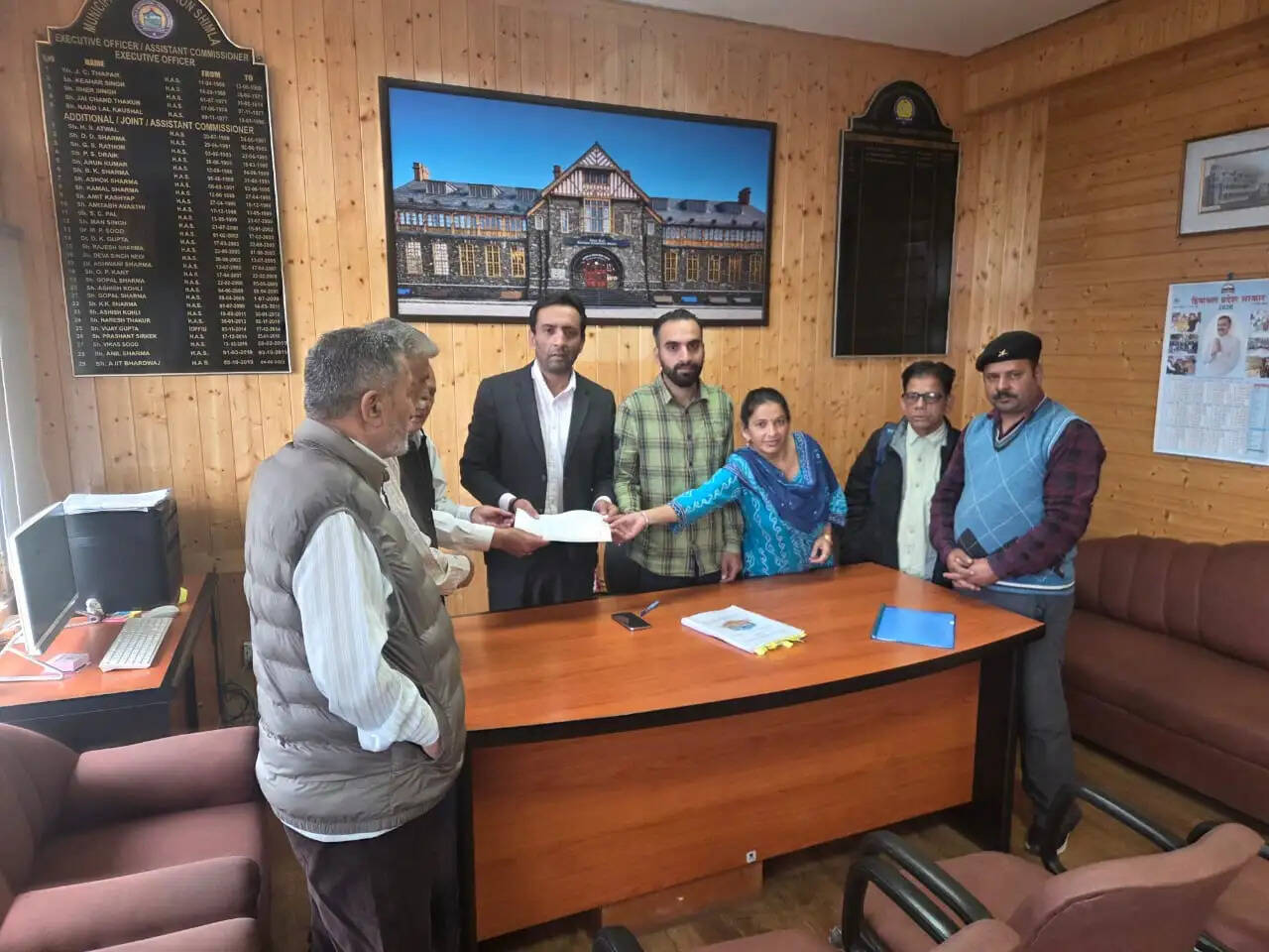 कुत्तों के हमले में घायल बच्ची का इलाज कराए निगम, दो लाख मुआवजा दे : नागरिक सभा