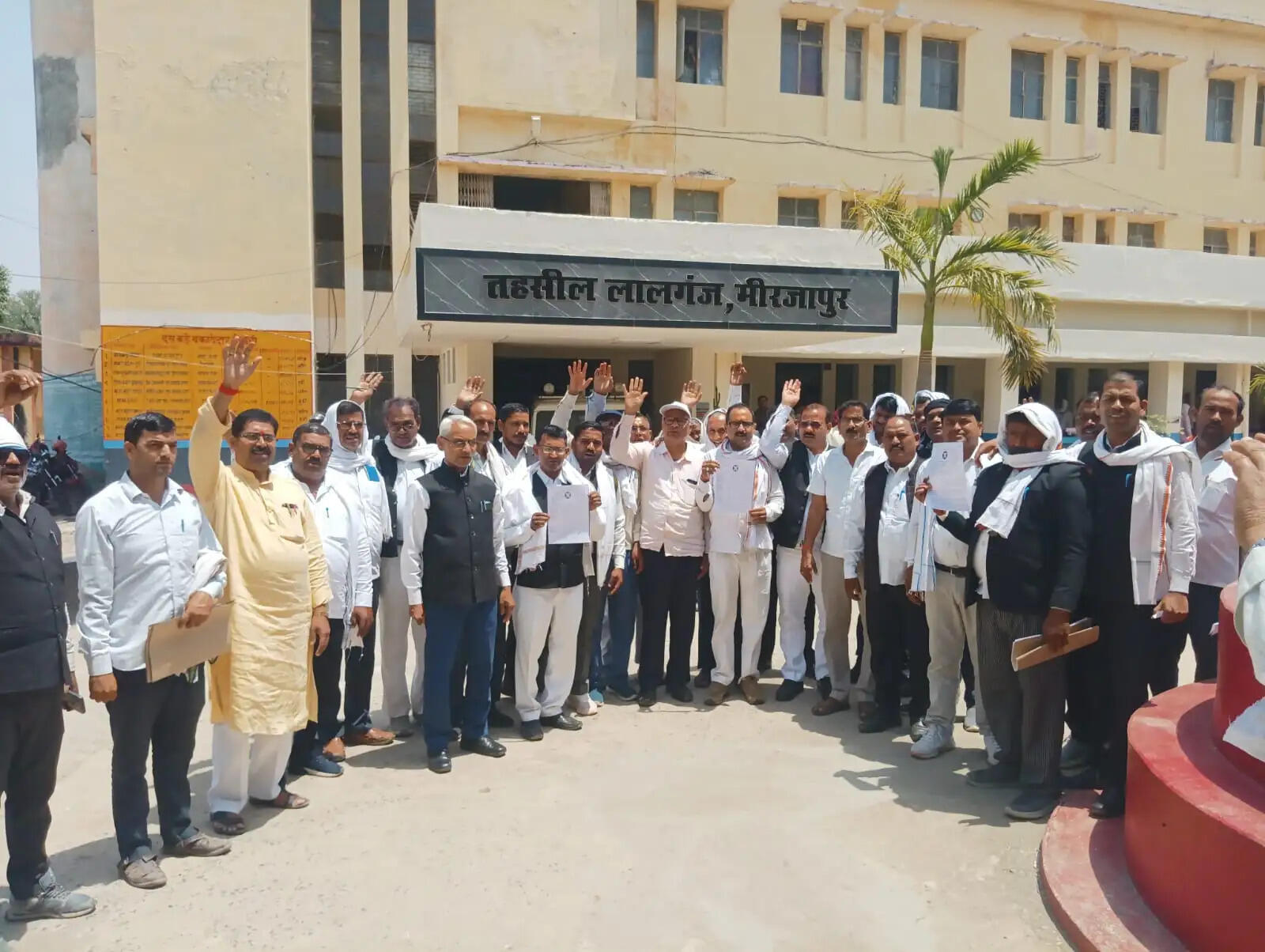 ड्रमंडगंज घाटी की सड़क डिजाइन पर उठे सवाल, अधिवक्ताओं का प्रदर्शन