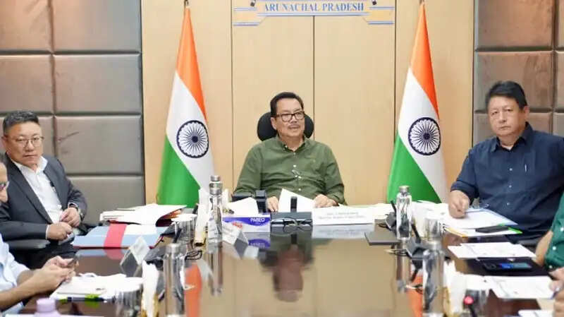 उप मुख्यमंत्री मेन ने बजट घोषणाओं के क्रियान्वयन पर दिया जोर