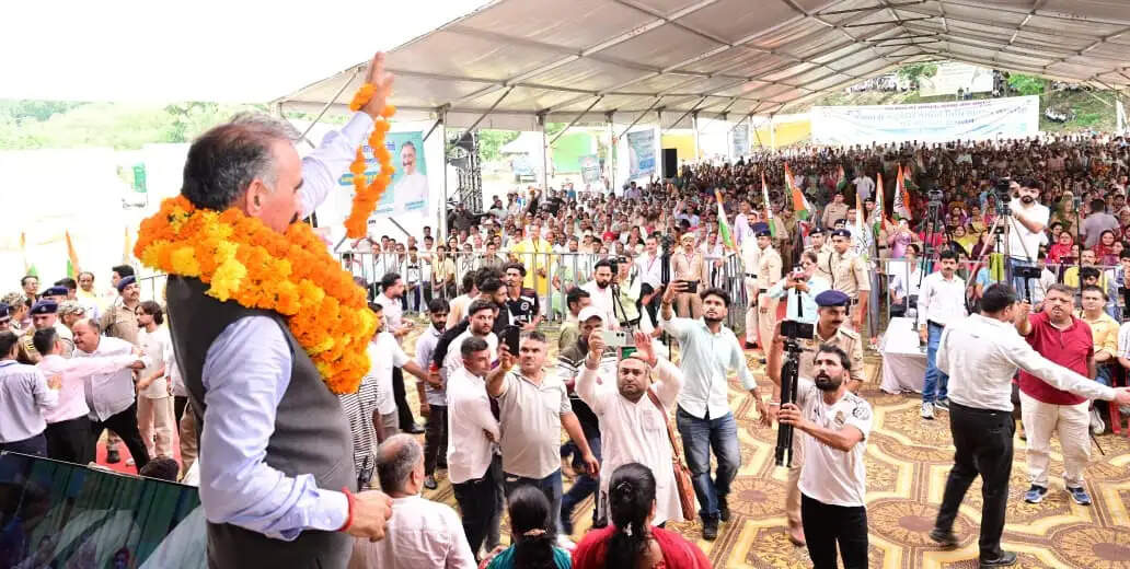मुख्यमंत्री ने डाडासीबा में एसडीएम कार्यालय और कस्बा कोटला में सीएचसी घोषणा