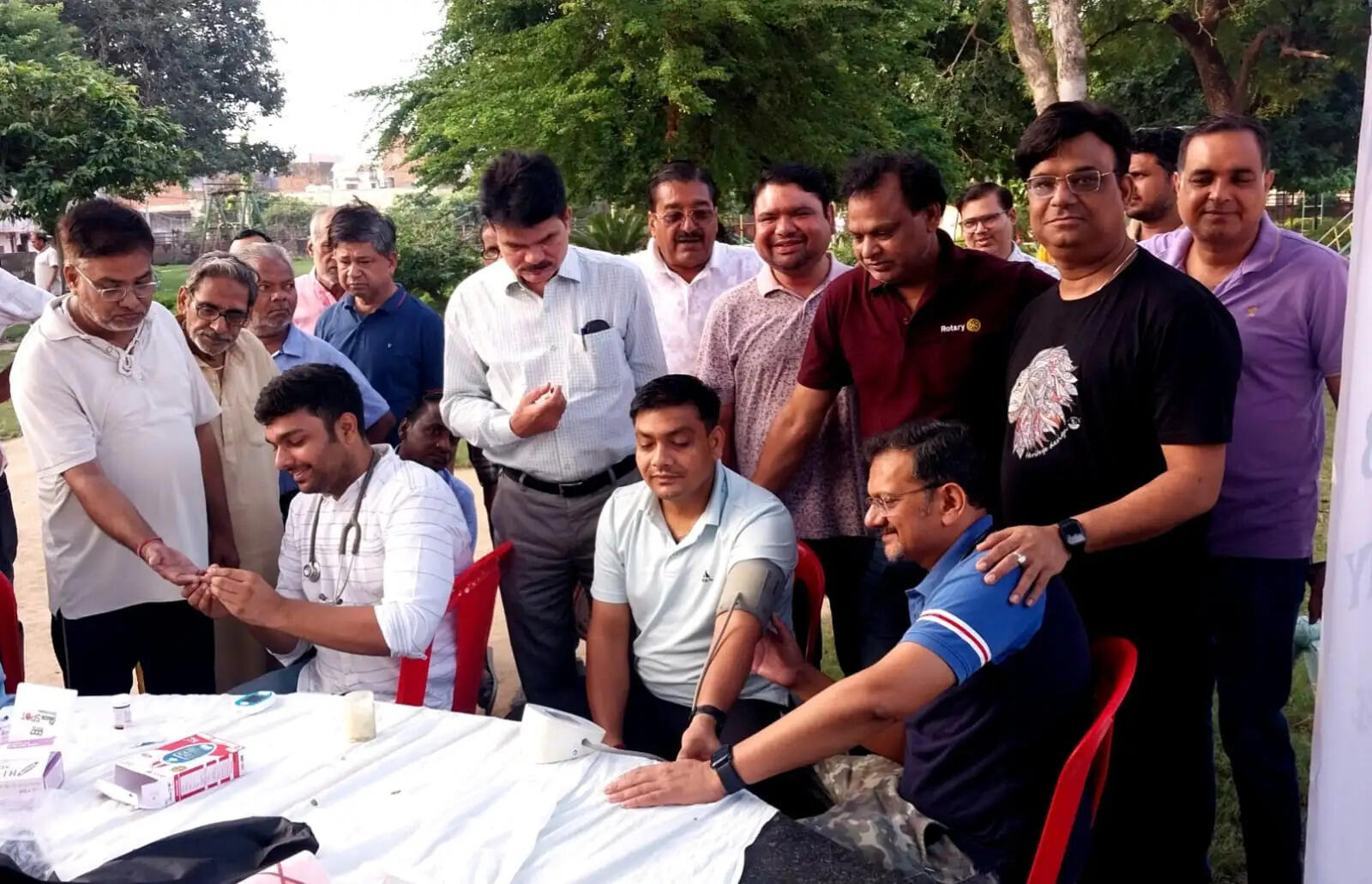 रोटरी क्लब धौलपुर सिटी ने लगाया स्वास्थ्य जांच शिविर