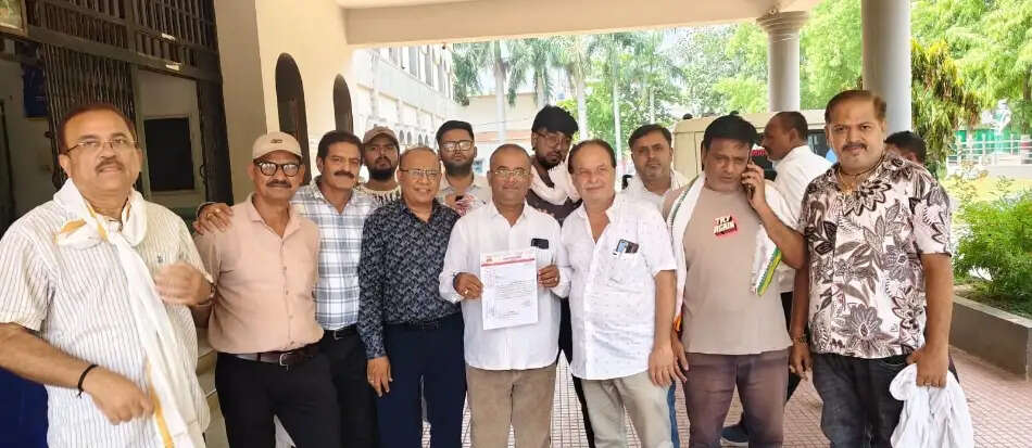 ट्रेड लाइसेंस कानून वापस लेने की मांग , व्यापार हो रहा प्रभावित: कैट