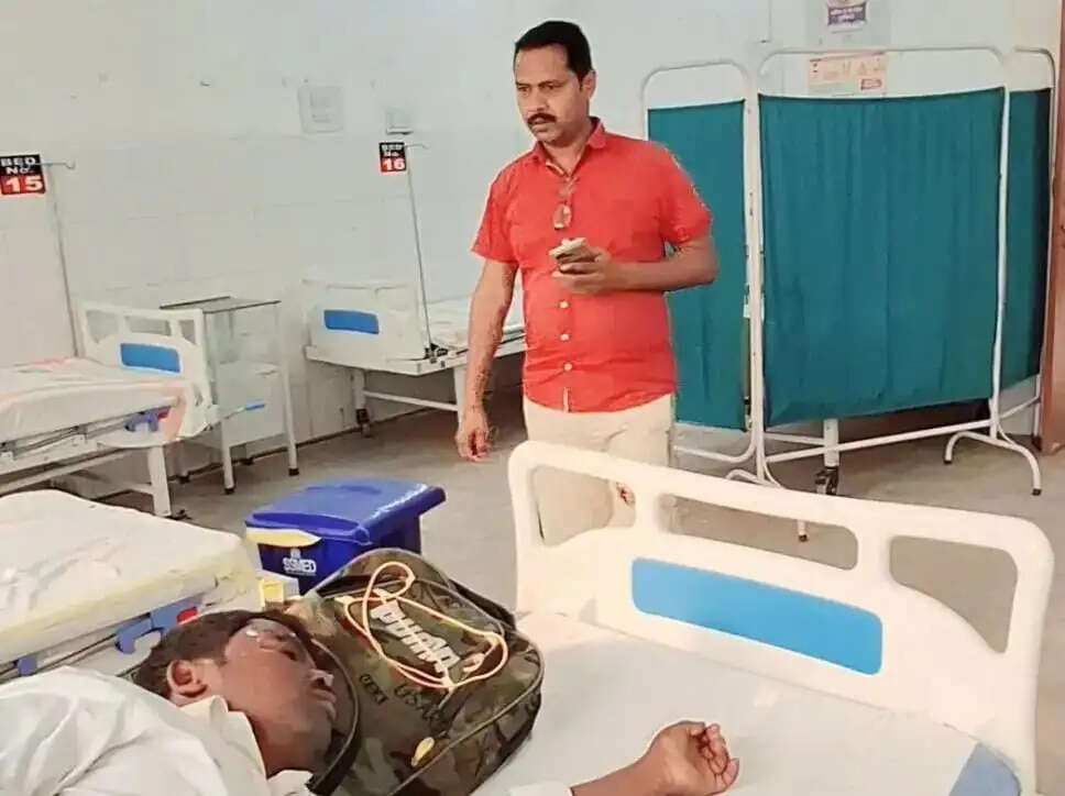 सुपौल में बस और ट्रक की जोरदार टक्कर, 24 से अधिक यात्री घायल, 8 की हालत गंभीर