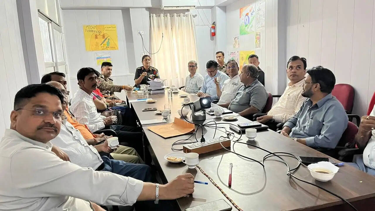 एनसीसी कैडेटों के सर्वांगीण विकास के लिए संस्थागत सहयोग जरूरी : कर्नल रितु श्रीवास्तव रावत