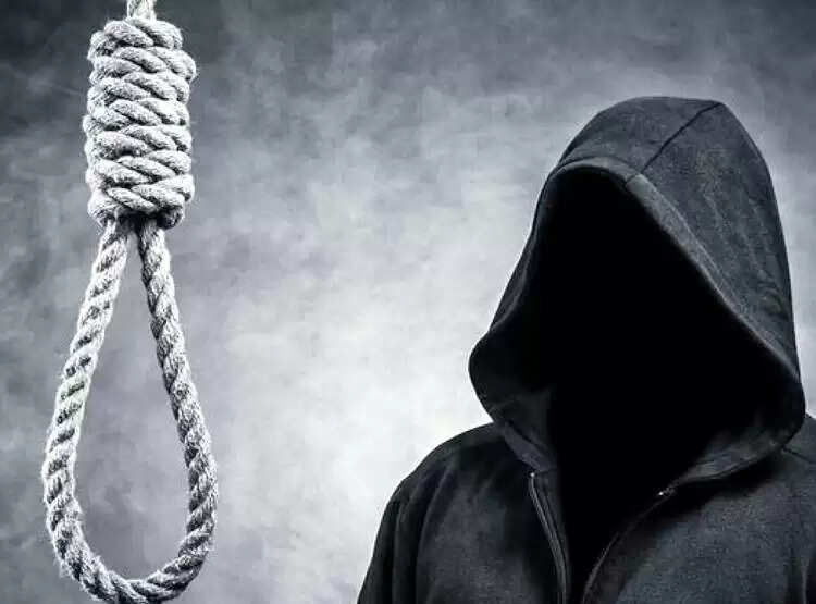 फर्रुखाबाद : पिता की डांट से आहत बेटी ने फांसी लगा दी जान
