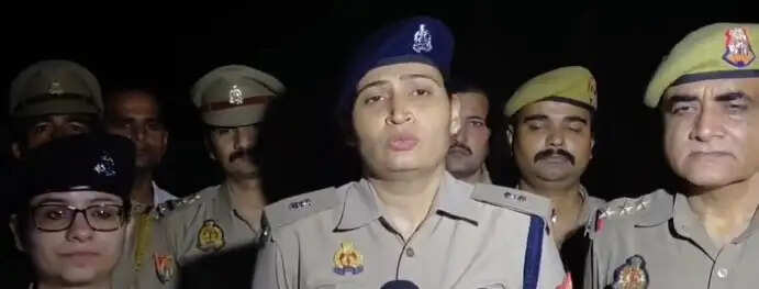 झांसी में प्रेमिका को गोली मारने वाला मुठभेड़ में गिरफ्तार