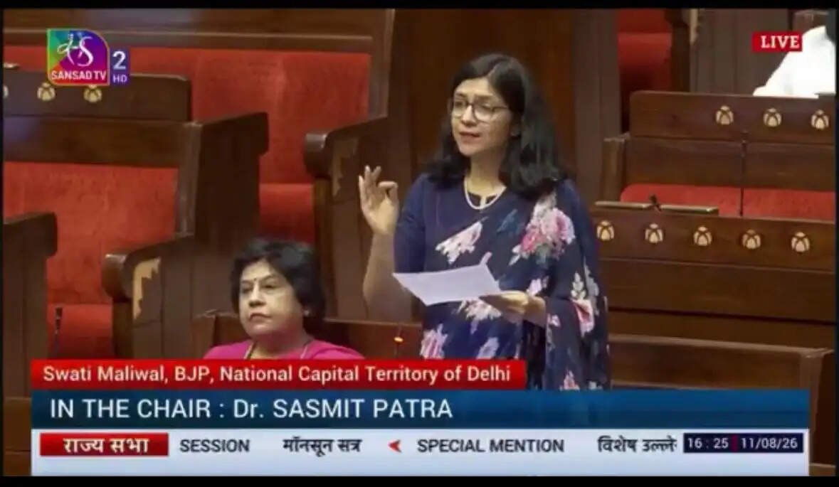 बच्चों को निशाना बना रहे ग्रे-मार्केट और सोशल मीडिया नेटवर्कः स्वाति मालिवाल