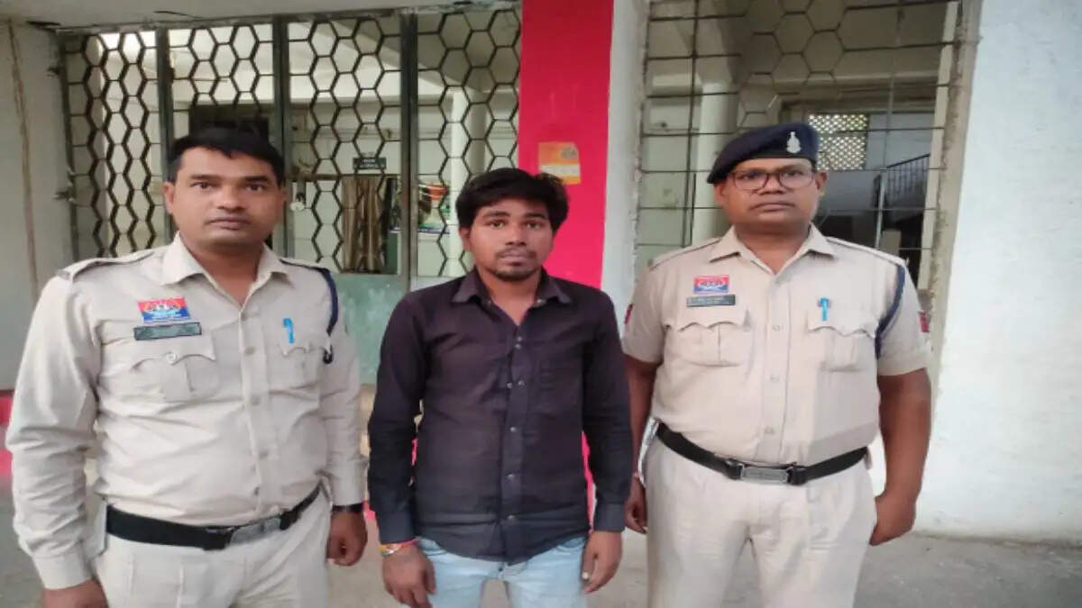जांजगीर-चांपा में बड़ी घटना टली, हाईवे पर धारदार हथियार लेकर लोगों को धमका रहा युवक गिरफ्तार