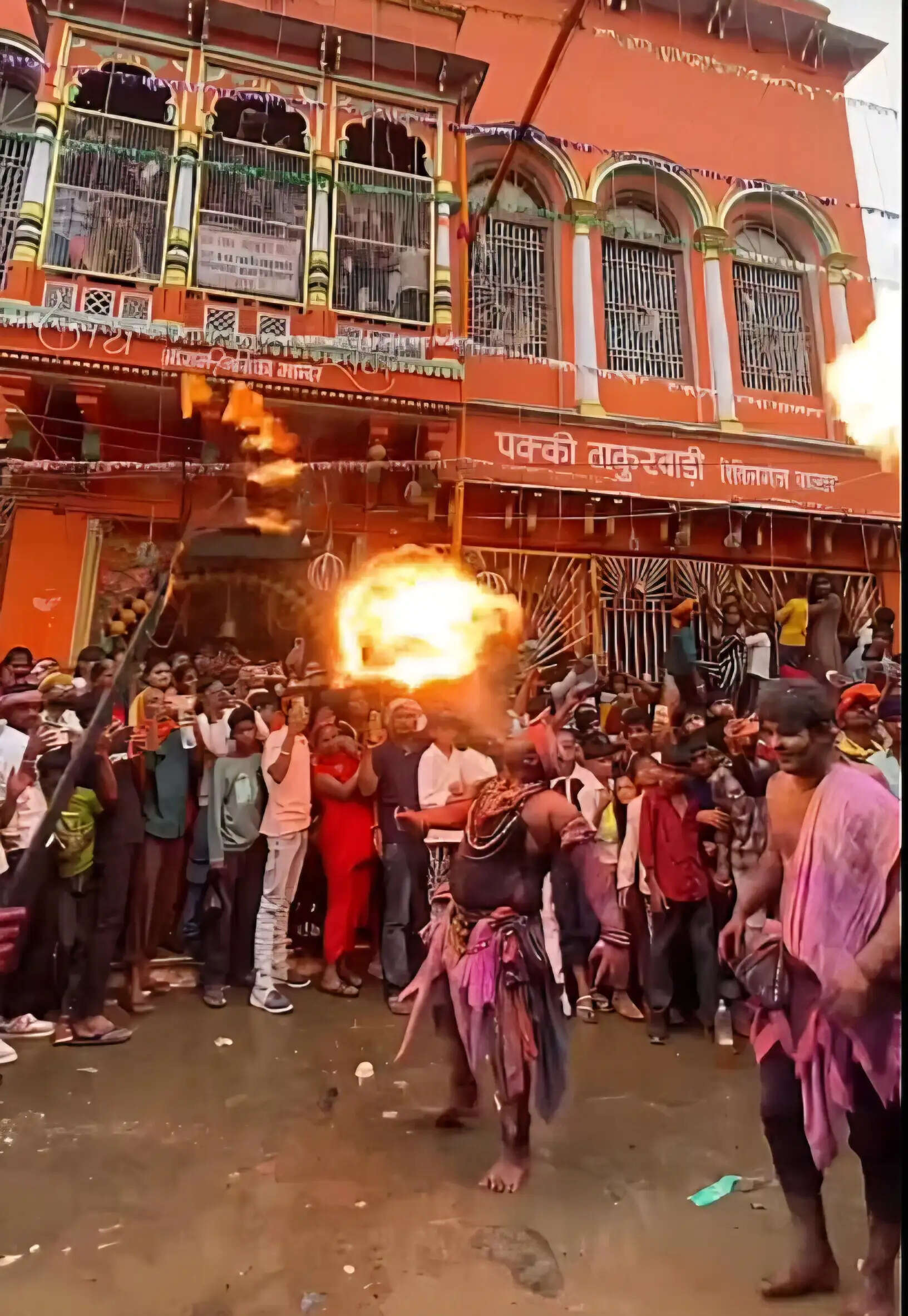 सारण में 30-36 घंटे की विसर्जन शोभायात्रा के बाद हनुमान जी की विदाई, प्रशासन ने ली राहत की सांस