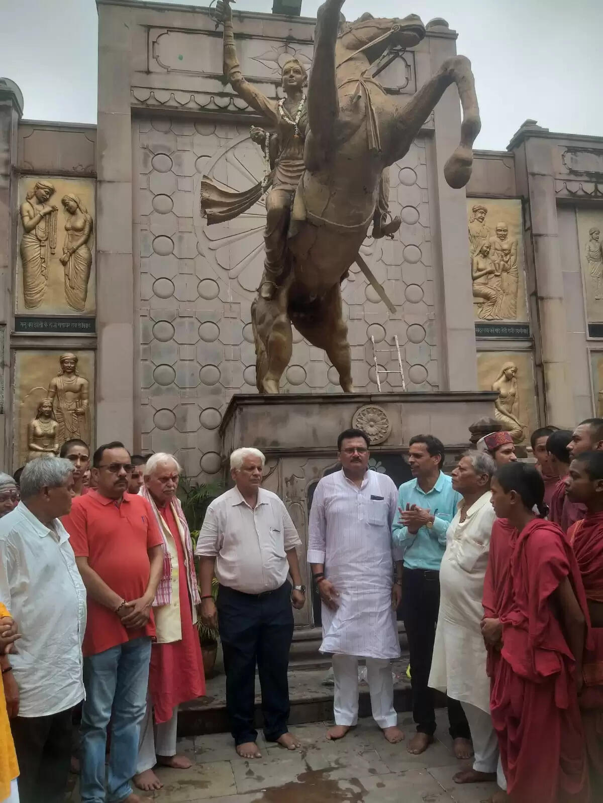 काशी की माटी ने महारानी लक्ष्मीबाई को स्वतंत्र रहना सिखाया : प्रो विश्वम्भर नाथ मिश्र